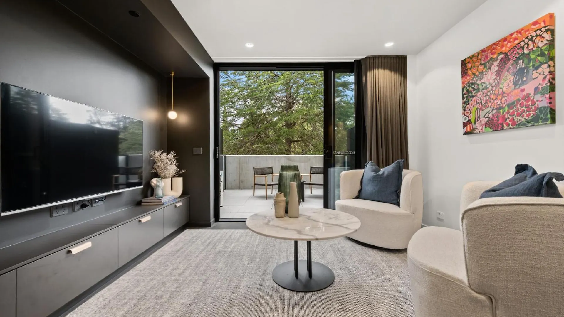 Apartment Braddon Studio With Parking & Bbq Canberra Australia